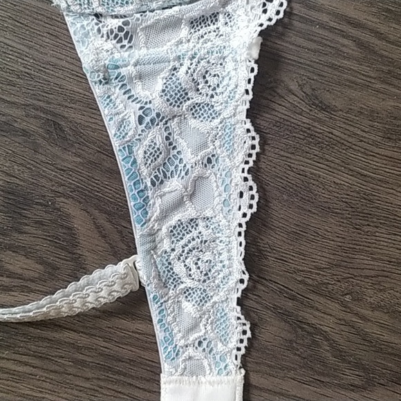 La Vie en Rose 💙 White & Blue 🤍 Lace Pushup Bra 34A - Picture 9 of 10